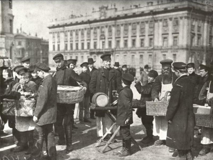Торговля на Марсовом поле 1900-1917